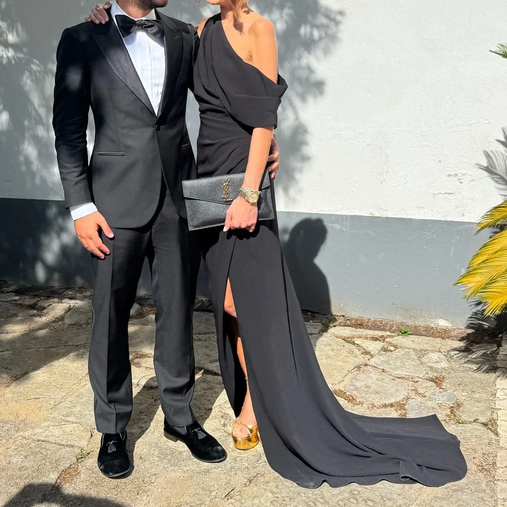 Elliatt Isadora wedding guest maxi dress/gown - Picture 2 of 7